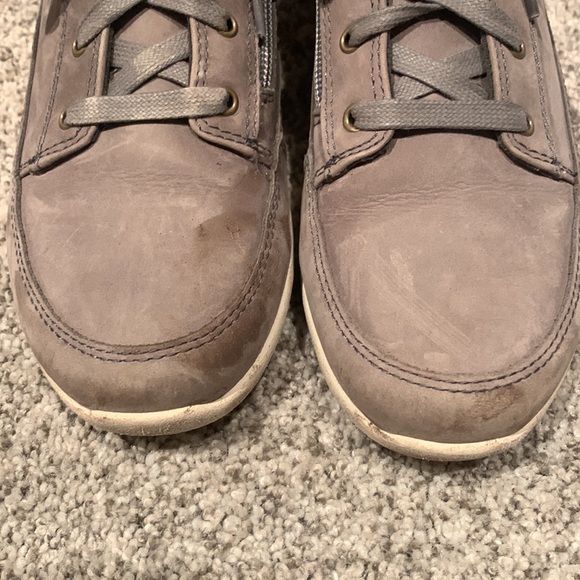 Vionic Shawna Water Resistant Sneaker - Picture 4 of 6